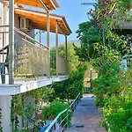 Bay Apart Otel 3*