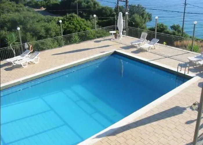 Bay アパートホテル