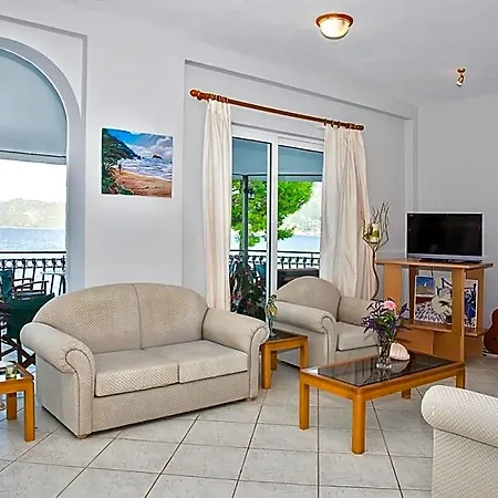 Bay Aparthotel 3*